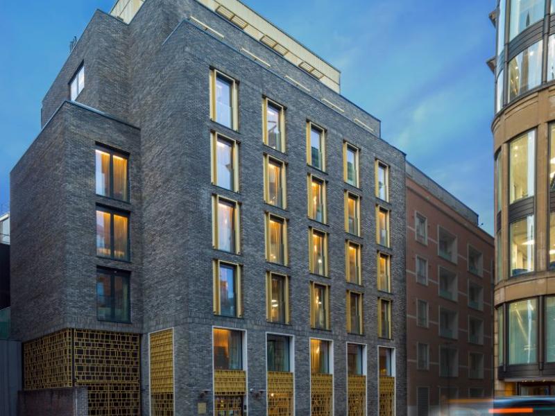 The Guardsman Hotel Exterior