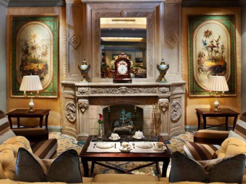 Lobby Fireside Lounging