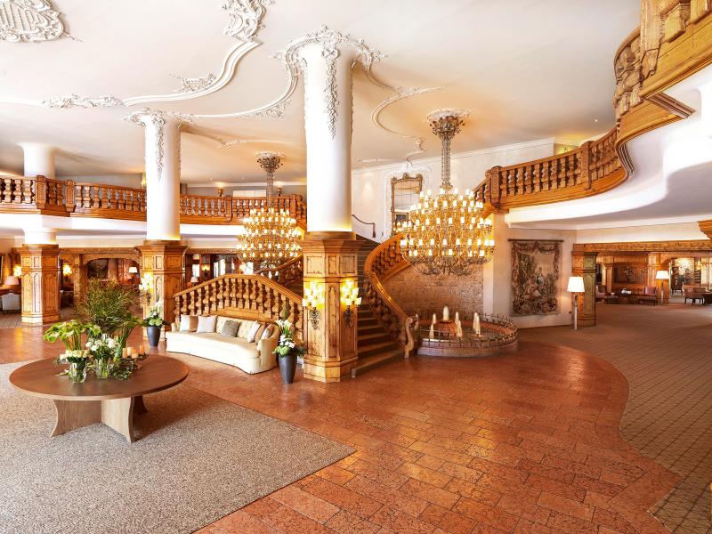 Interalpen-Hotel Tyrol Lobby