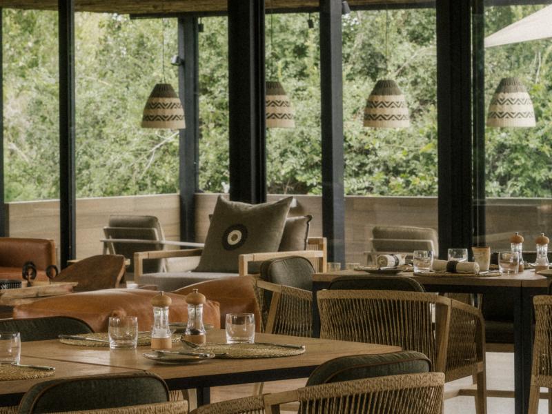 Zambezi Sands Dining