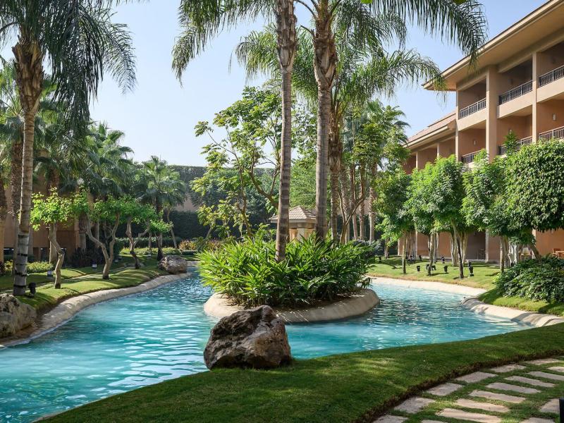 Dusit Thani LakeView Cairo Lake & Gardens