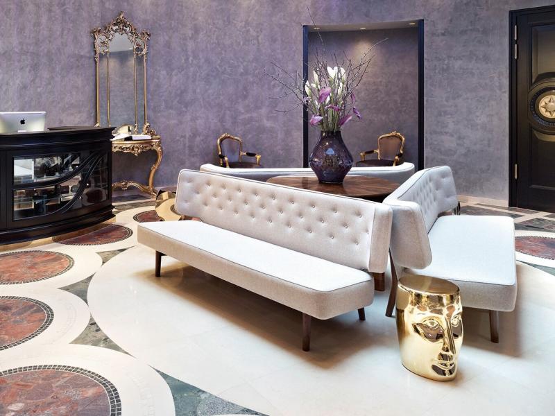 Hotel Sans Souci Lobby