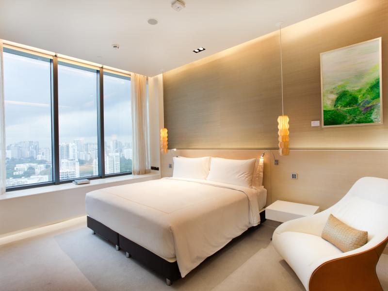 One Farrer Hotel Peony Bedroom
