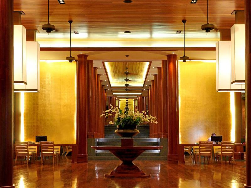 Andara Resort Lobby