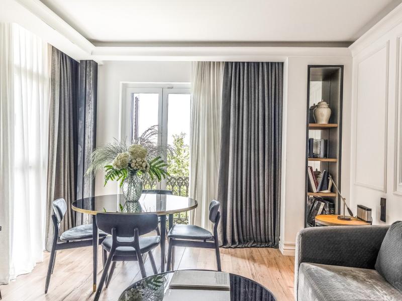 Serras Barcelona Suite Living Space