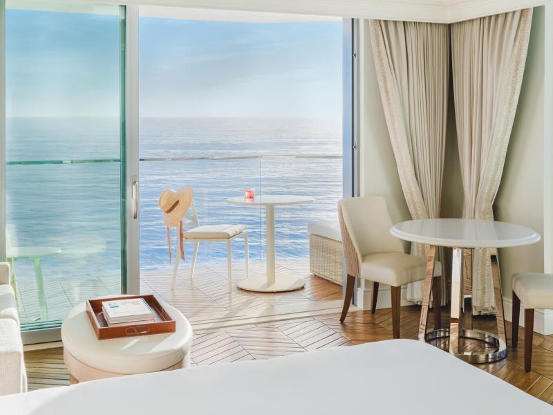 Surf & Sand Resort Laguna Beach Premium Oceanfront King Corner Studio