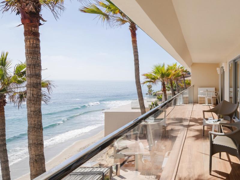 Oceanview Presidential Suite balcony and the Pacific Ocean