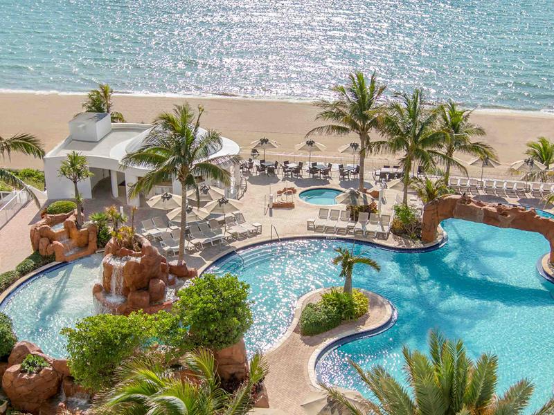 Trump International Beach Resort Miami pool