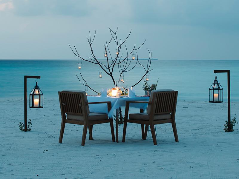 Noku Maldives dining