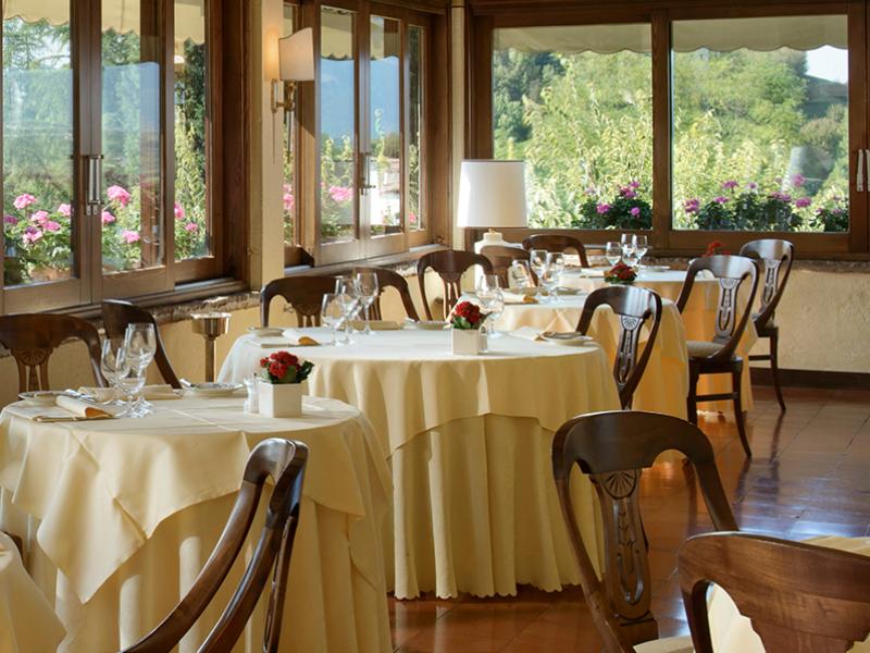 Hotel Villa Cipriani Dining