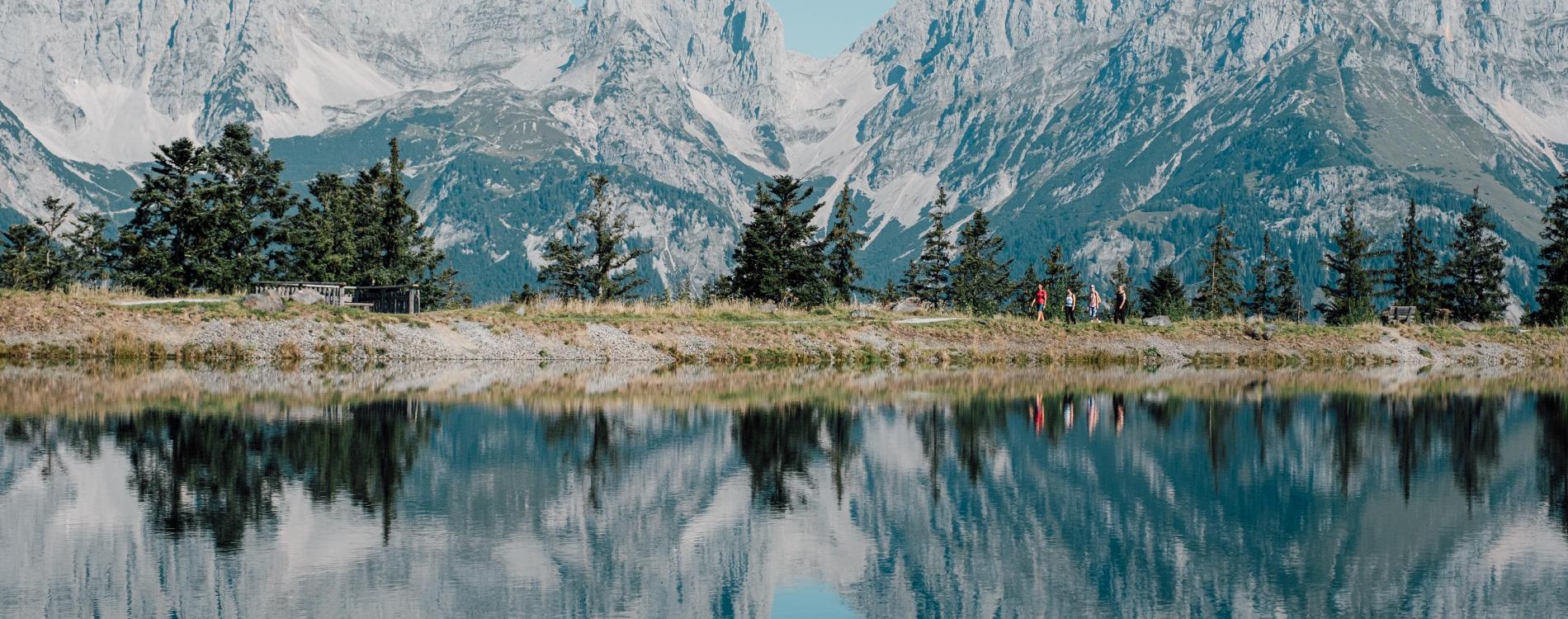 The mountains and a lake near Bio- and Wellness Retreat Stanglwirt
