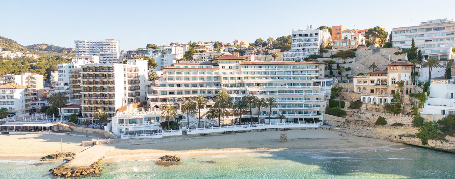 NIXE PALACE and beach front