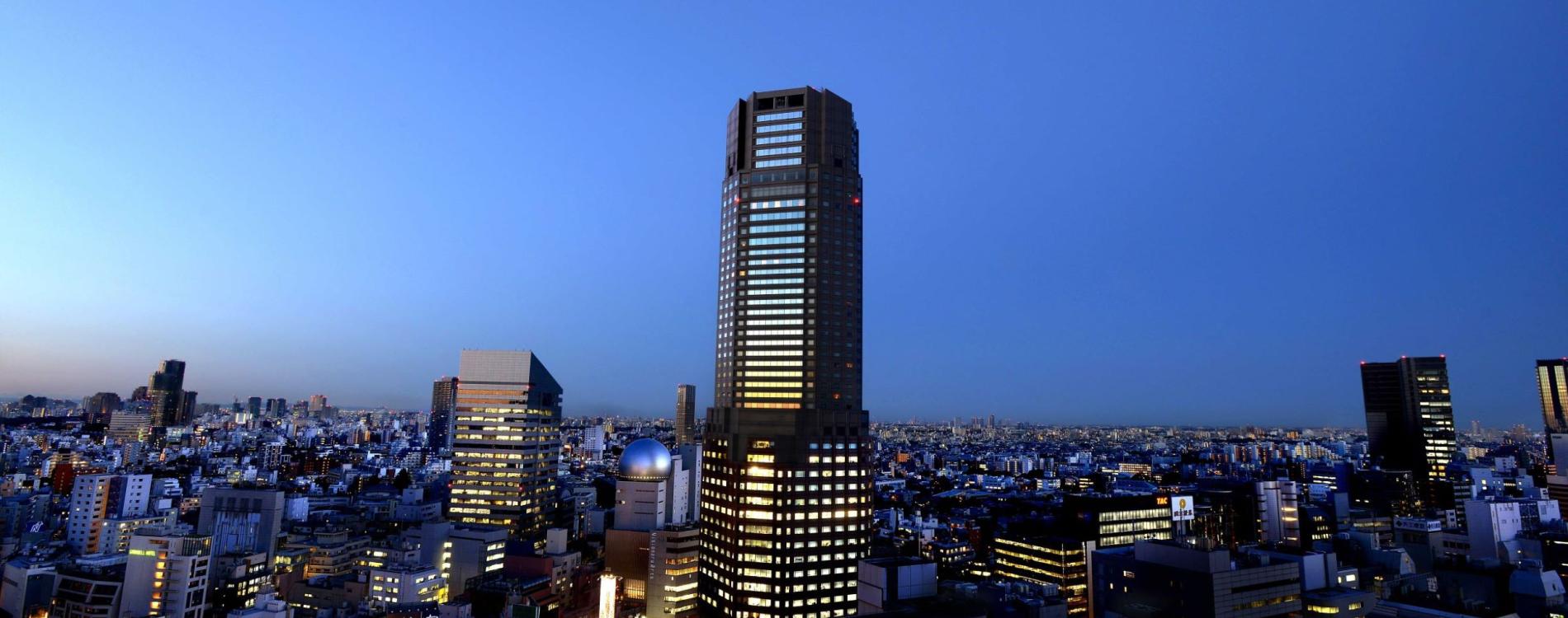 Cerulean Tower Tokyo Exterior