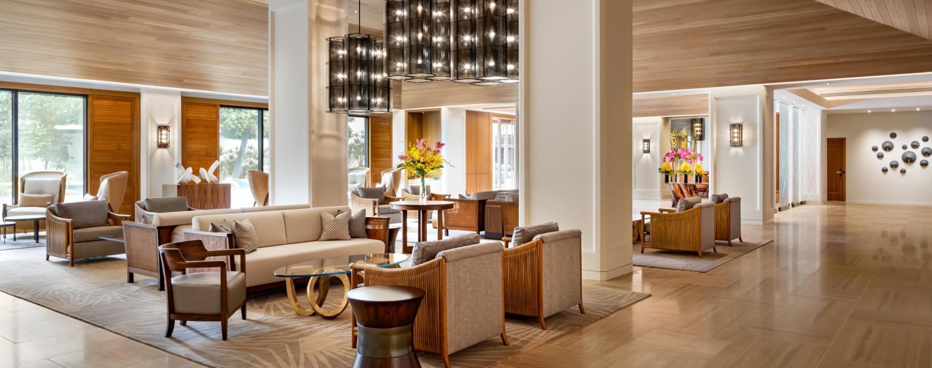 Halepuna Waikiki by Halekulani Lobby
