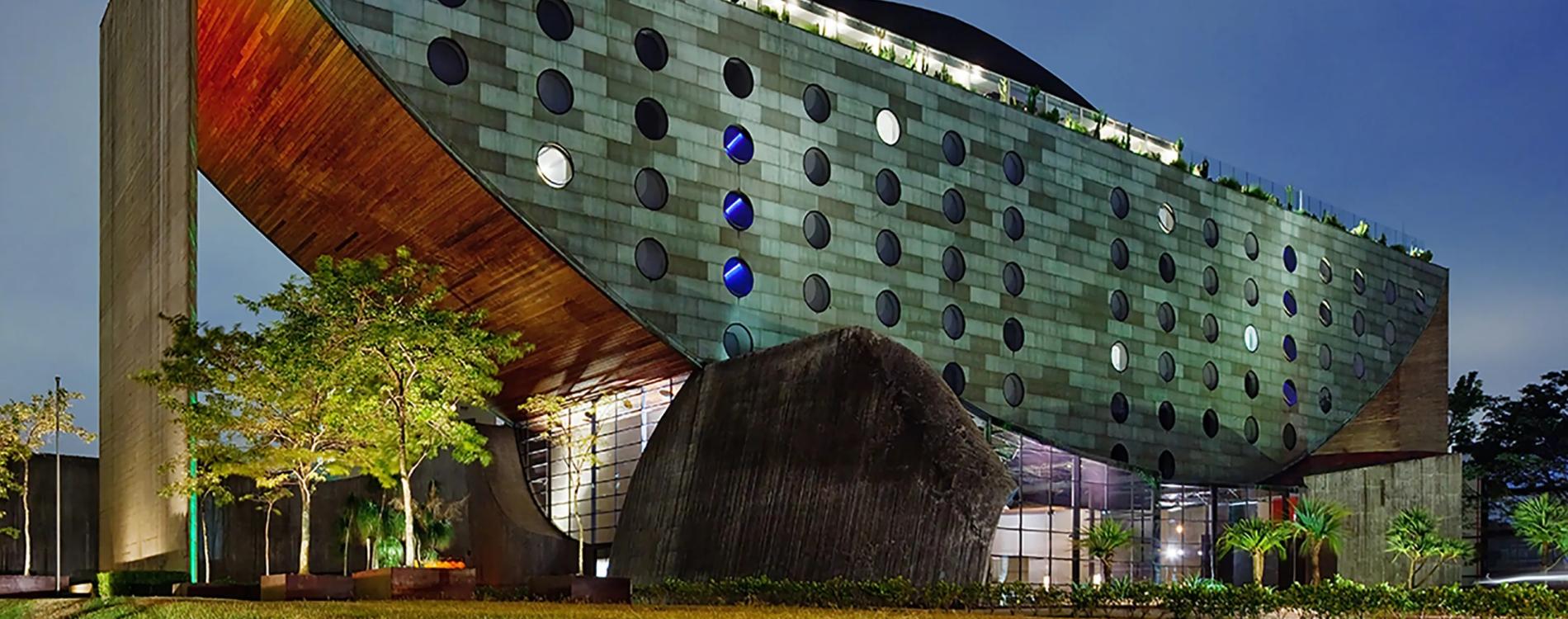 Hotel Unique | Exterior