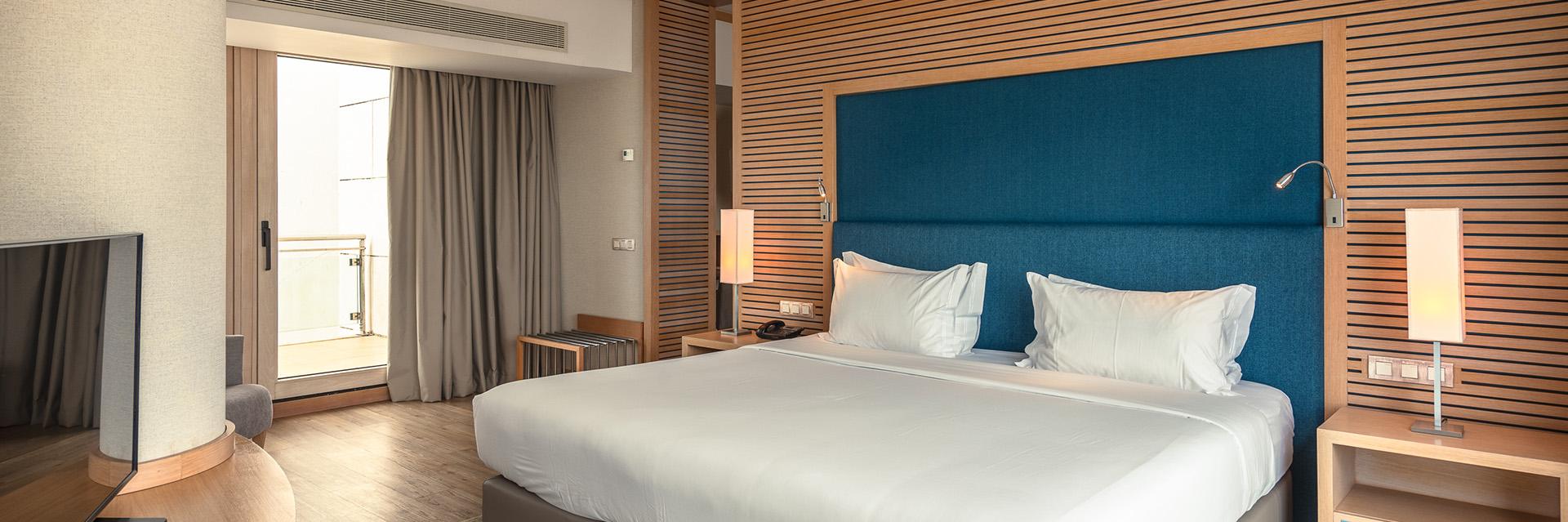Sesimbra Oceanfront Hotel Guest Accommodations