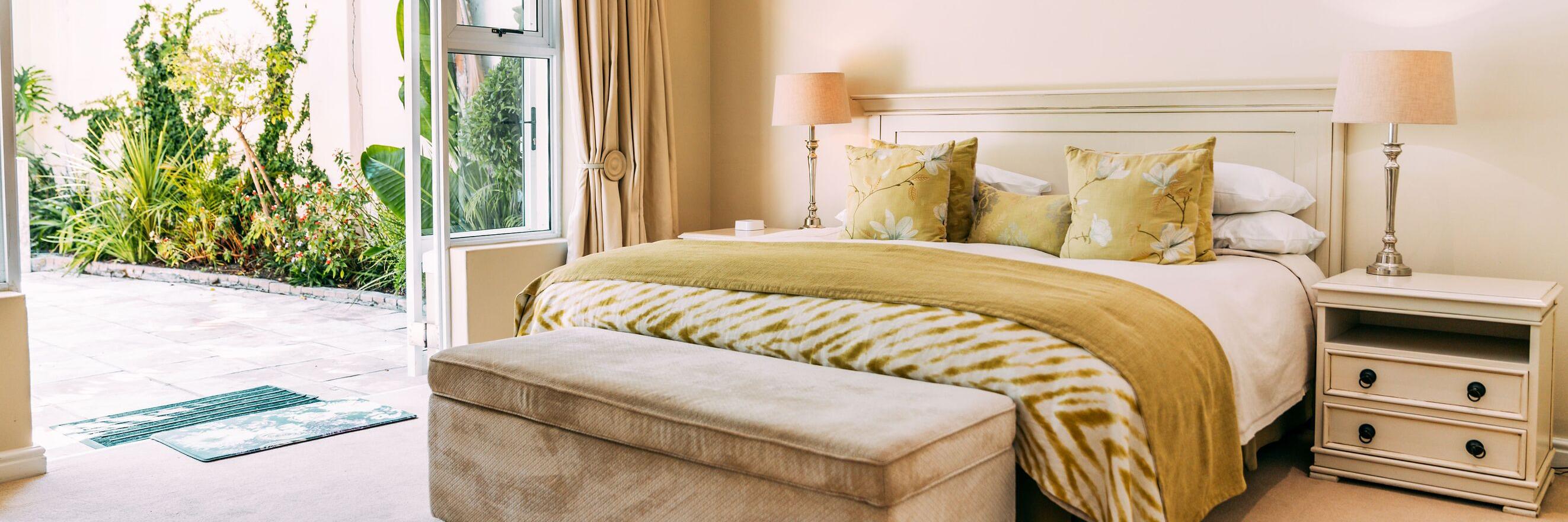 Last Word Constantia Pool Suite