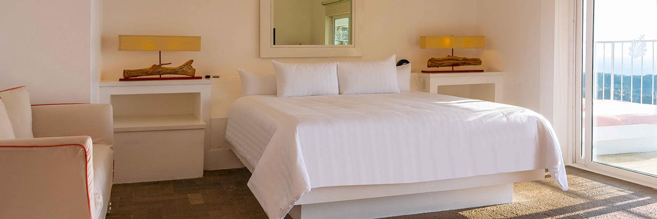 Las Brisas Acapulco Accommodations