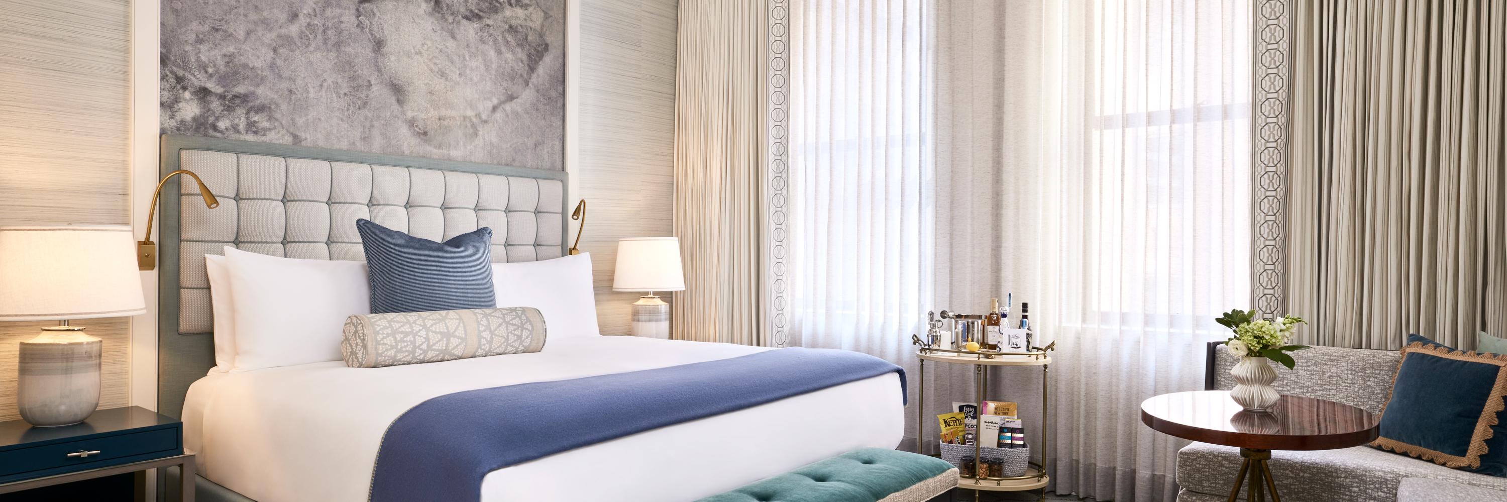 The Wall Street Hotel Grand King Accommodations