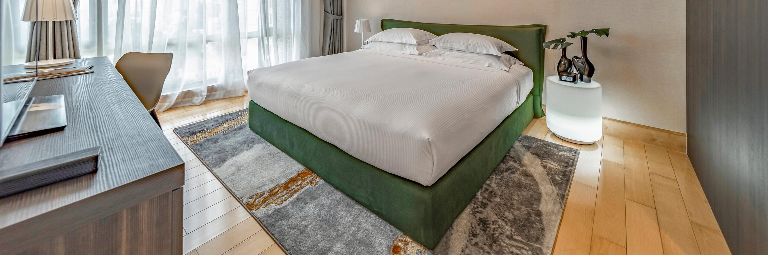 Sherwood Suites Executive Suite Bedroom