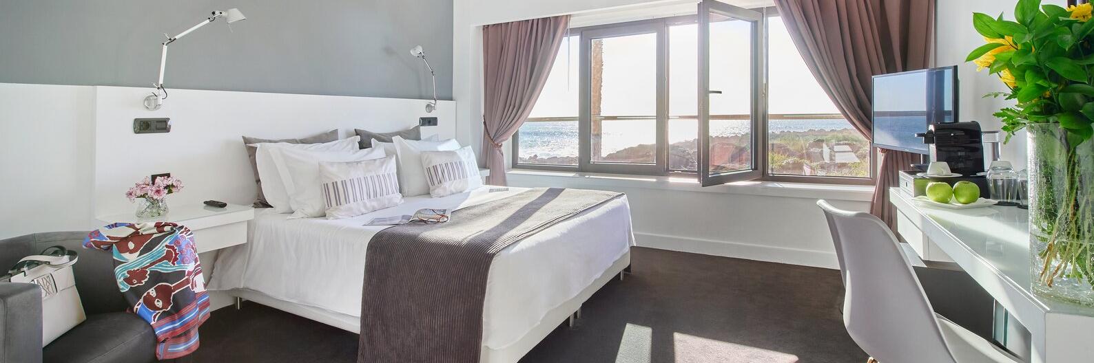 Farol Hotel Standard Seaview Room