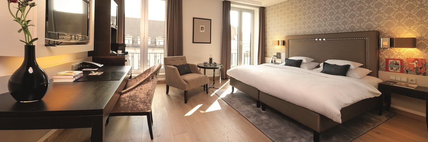 Hotel Maximilian's Guest Room
