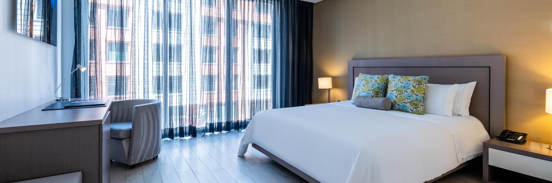 100 Luxury Suites Accommodations