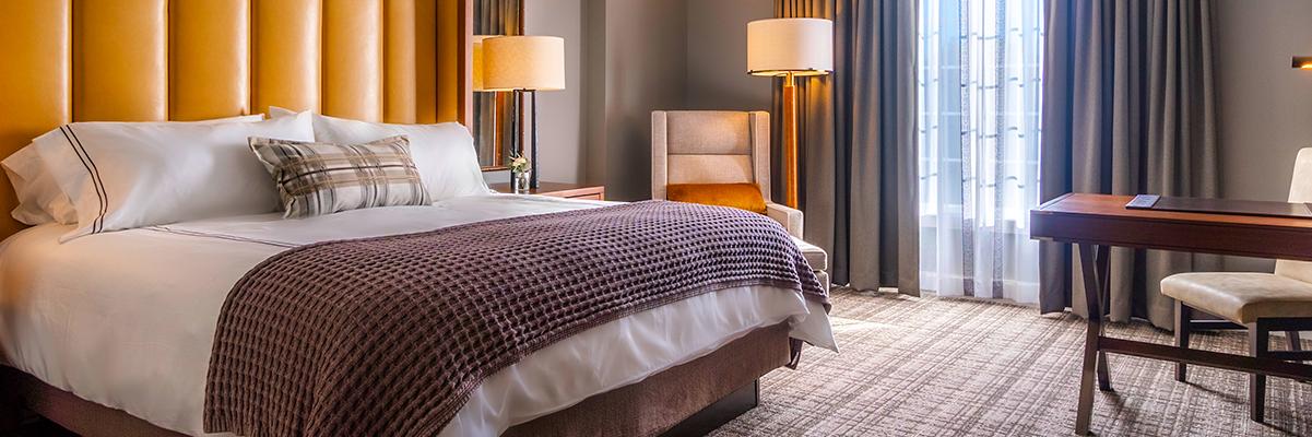Chateau Elan guestroom