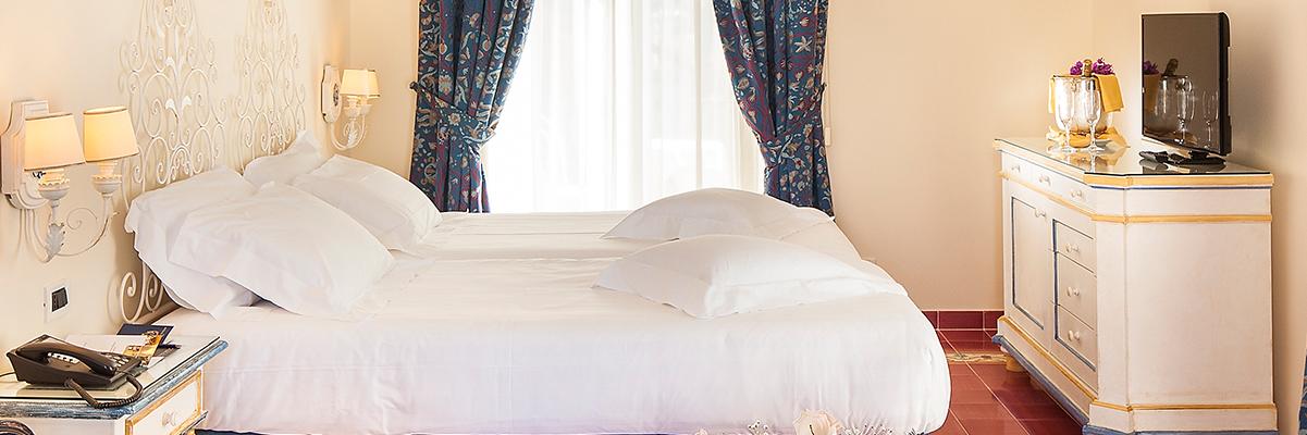 Excelsior Belvedere Hotel & SPA guestroom