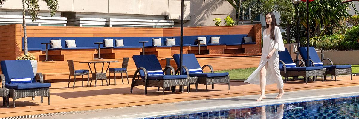Dusit Thani Manila Pool