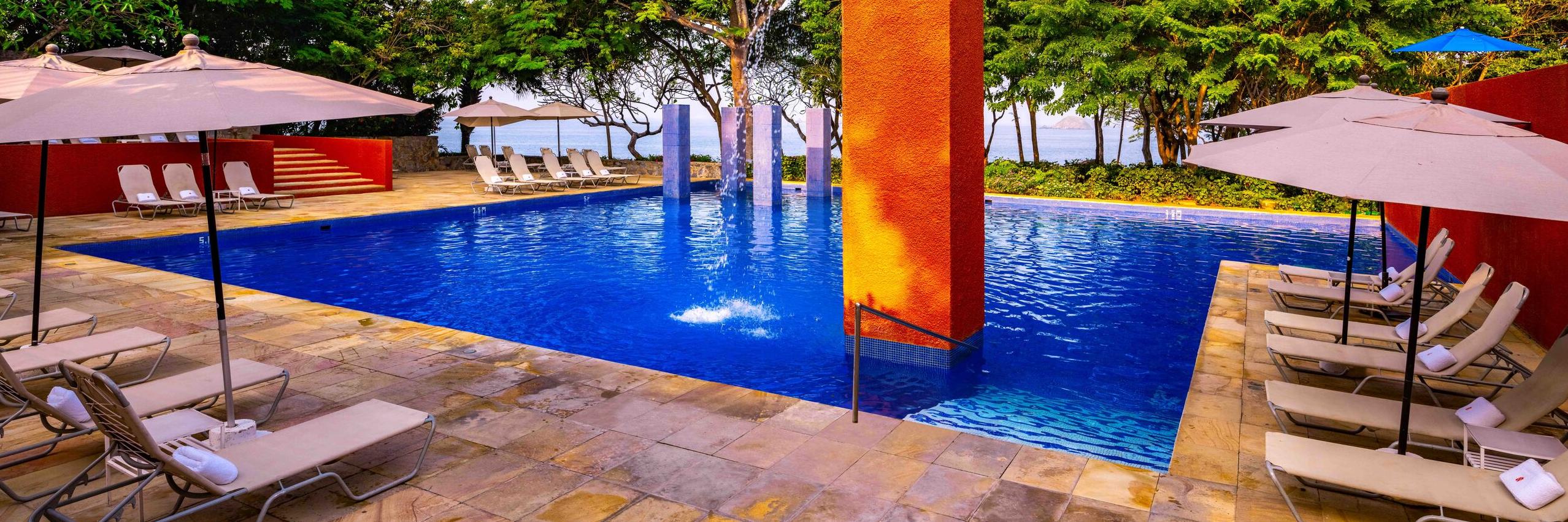 Las Brisas Ixtapa | Pool