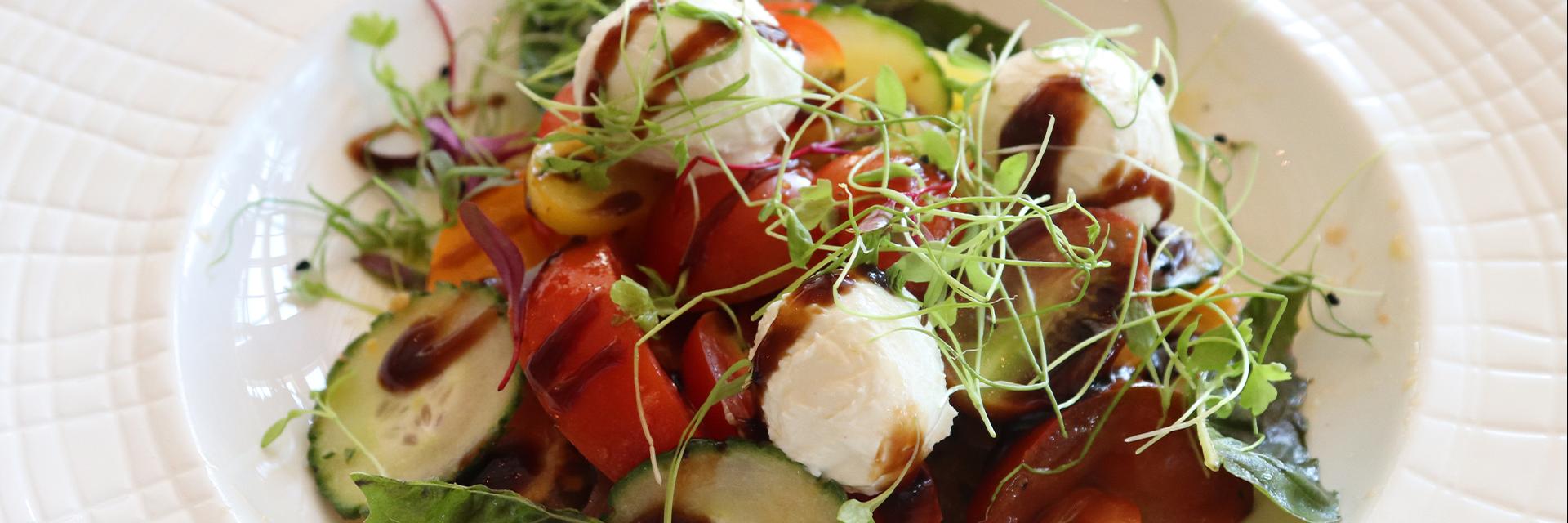 Camp Creek® Inn Dining
