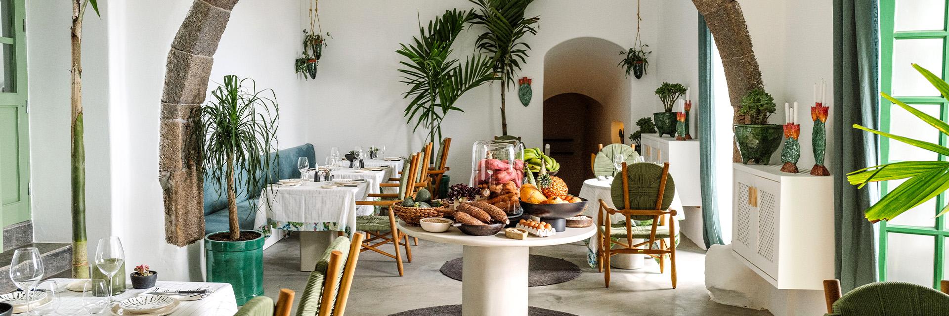 César Lanzarote Dining
