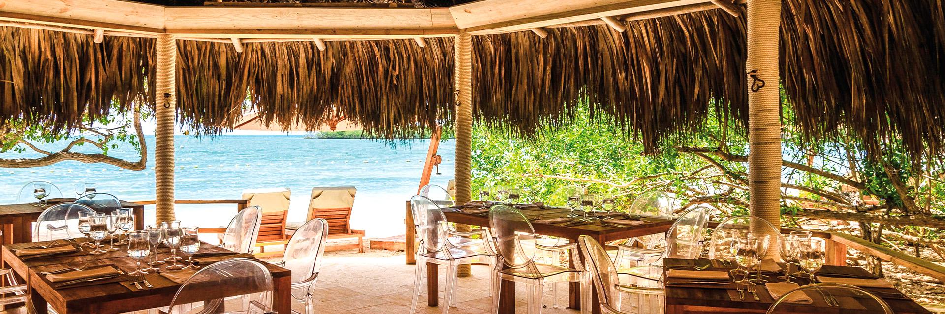 Dining beachside Hotel Las Islas