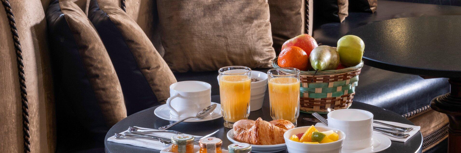 Le Belmont Paris Breakfast 