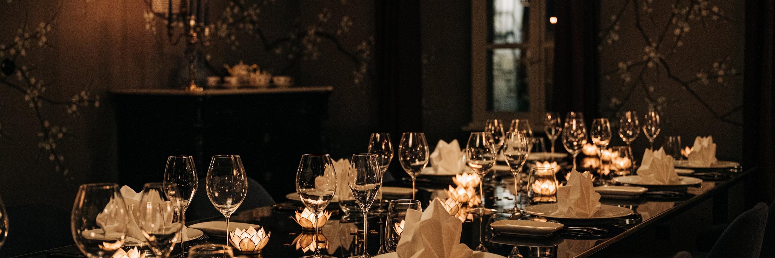 Le Logis Dining Table