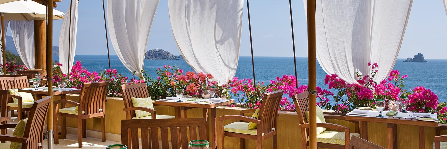 Cala de Mar Resort & Spa Ixtapa Dining
