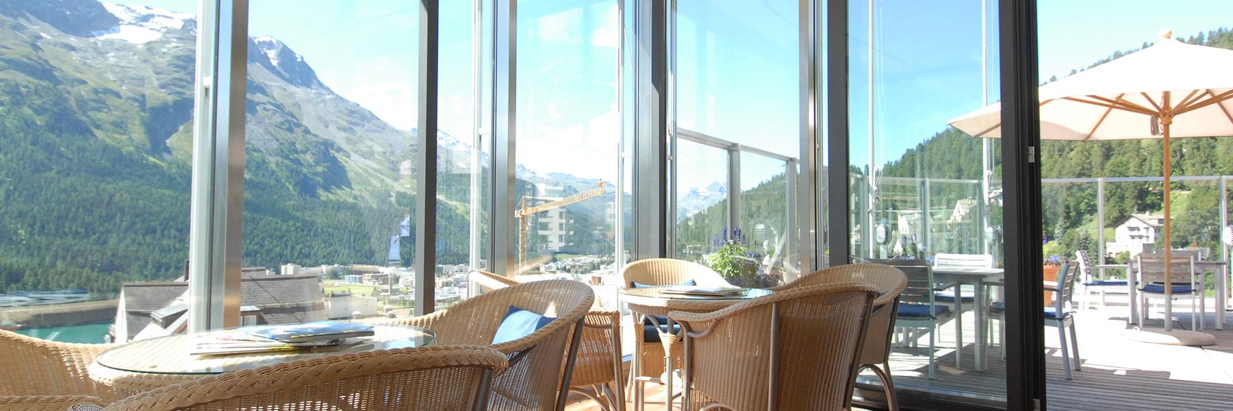 art boutique Hotel Monopol dining with a view