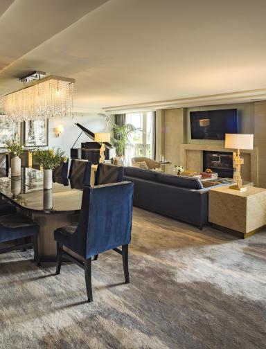 L'Ermitage Beverly Hills Palm Suite Living Area