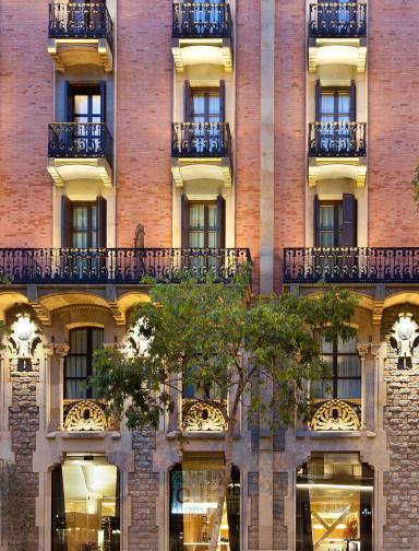 Monument Hotel Exterior