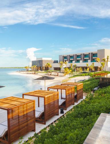 NIZUC Resort & Spa
