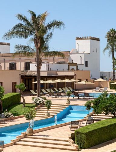 Almar Giardino di Costanza Inner Courtyard Pool