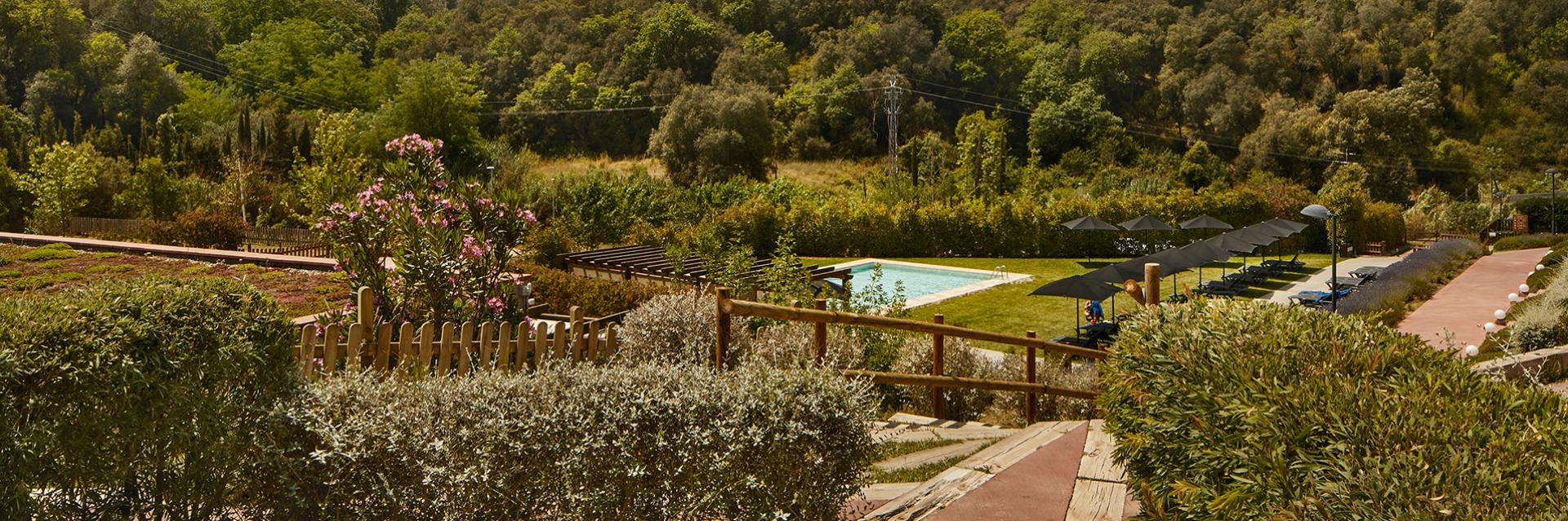 Mas Salagros Ecoresort Gardens and Pool