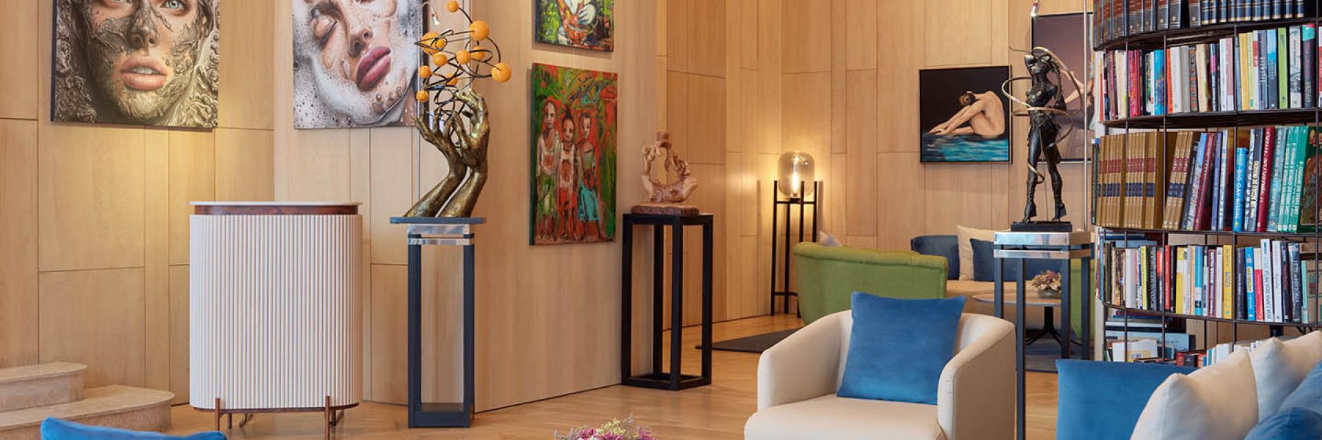 The One Palácio da Anunciada Art Gallery