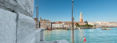 Hotel Monaco & Grand Canal