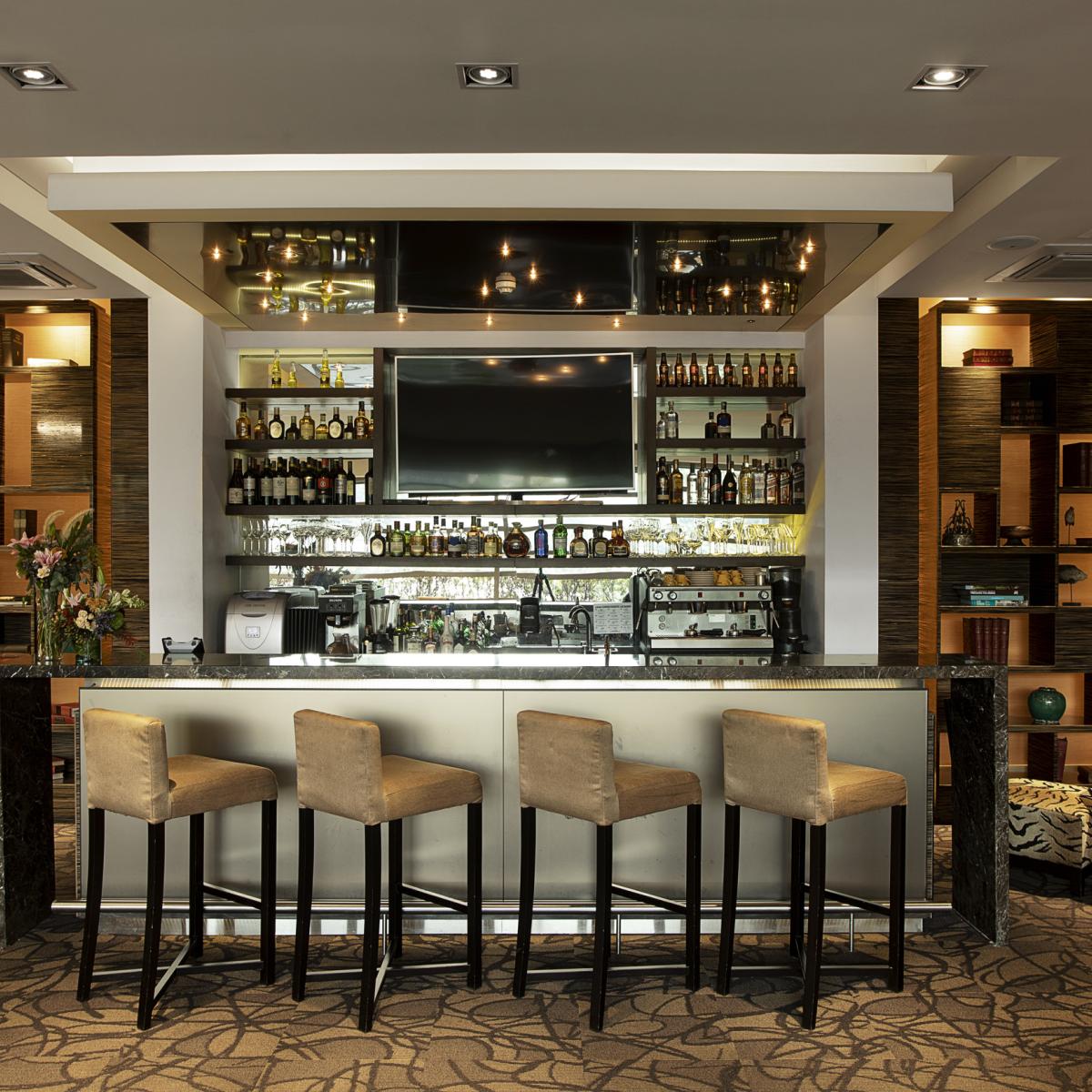 EK Hotel Bar